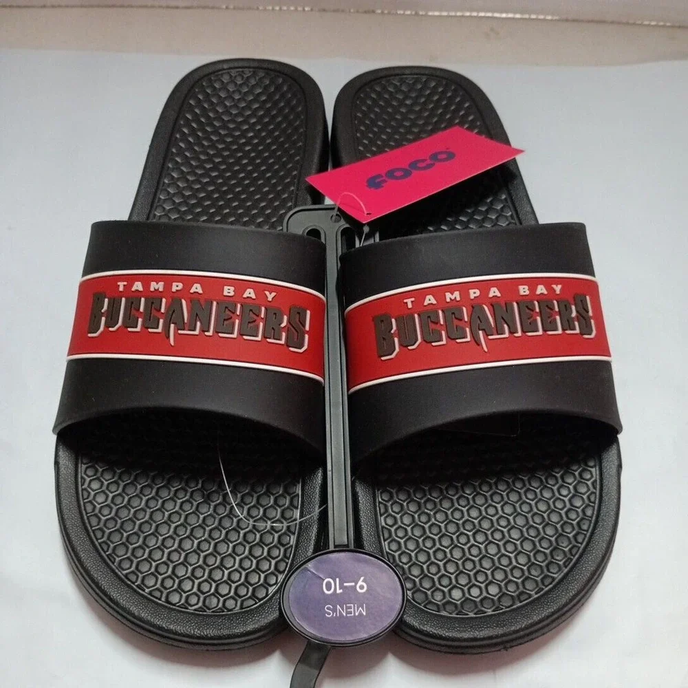 Tampa Bay Buccaneers FOCO Stripe Raised Slides‎ Sandals Men’s US M 9-10